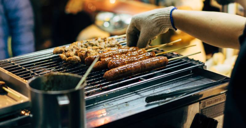 trik jualan sosis bakar