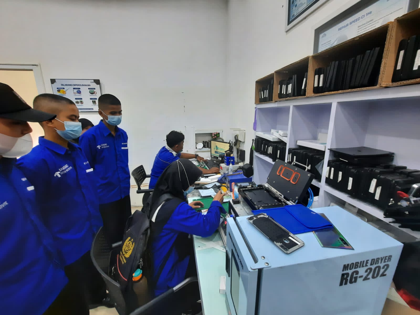 kunjungan industri bagi mahasiswa