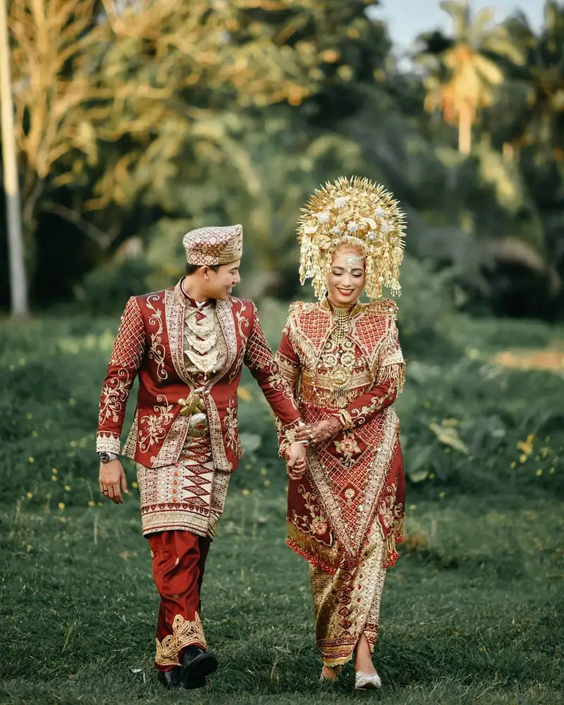 baju adat payakumbuh