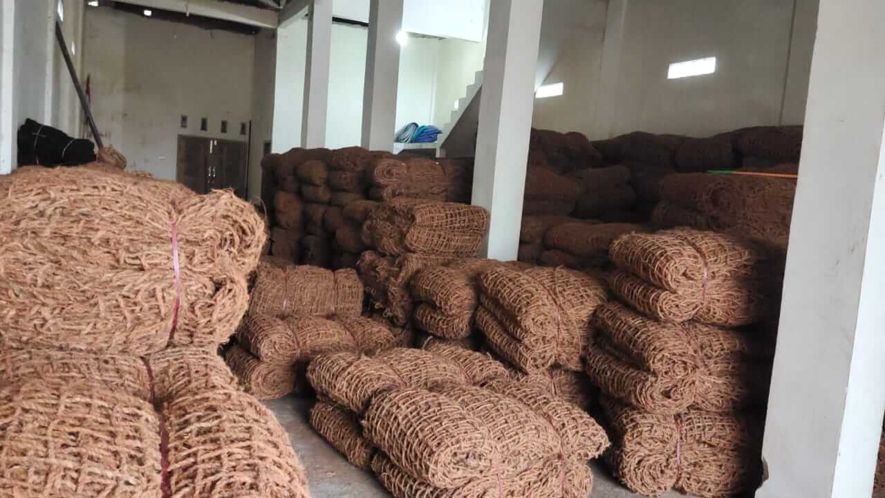 cocomesh vs geotextile