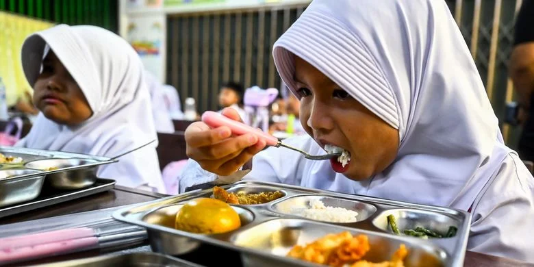 Pemanfaatan Teknologi Pemantauan Gizi untuk Dapur Sehat