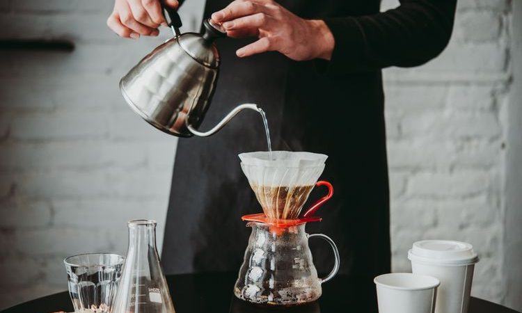 Perbedaan Metode Seduh Kopi Manual