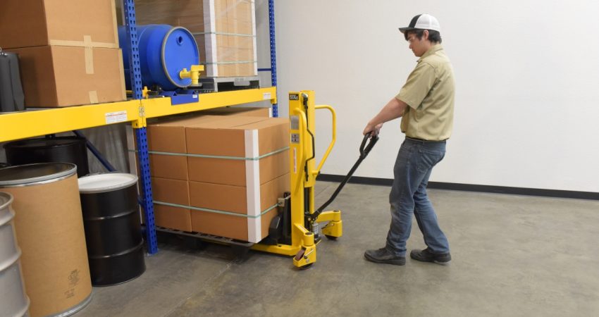 cara menggunakan hand forklift