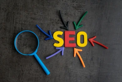 penyesuaian strategi SEO berdasarkan industri