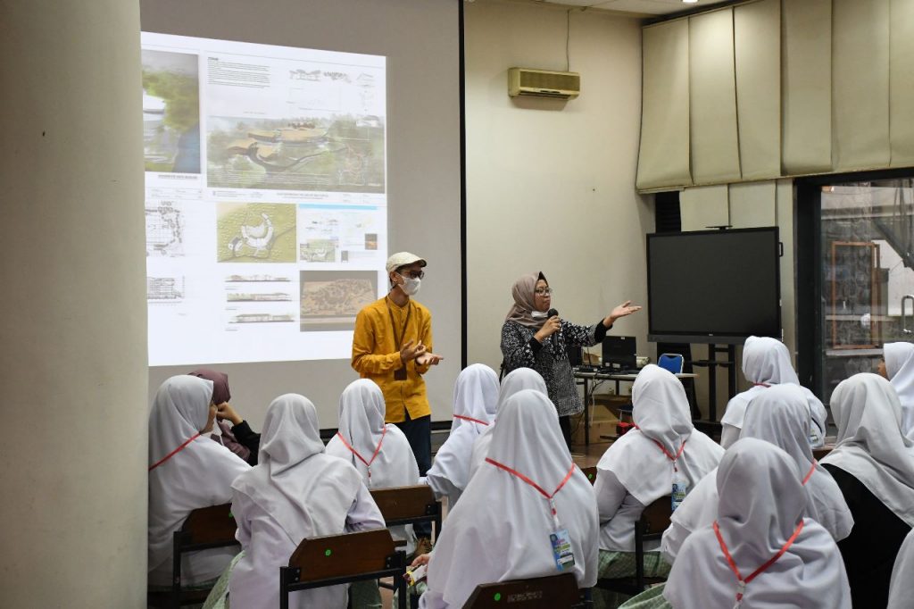 Sekolah Islam Terpadu Memperkuat Nilai Iman Dikalangan Siswa